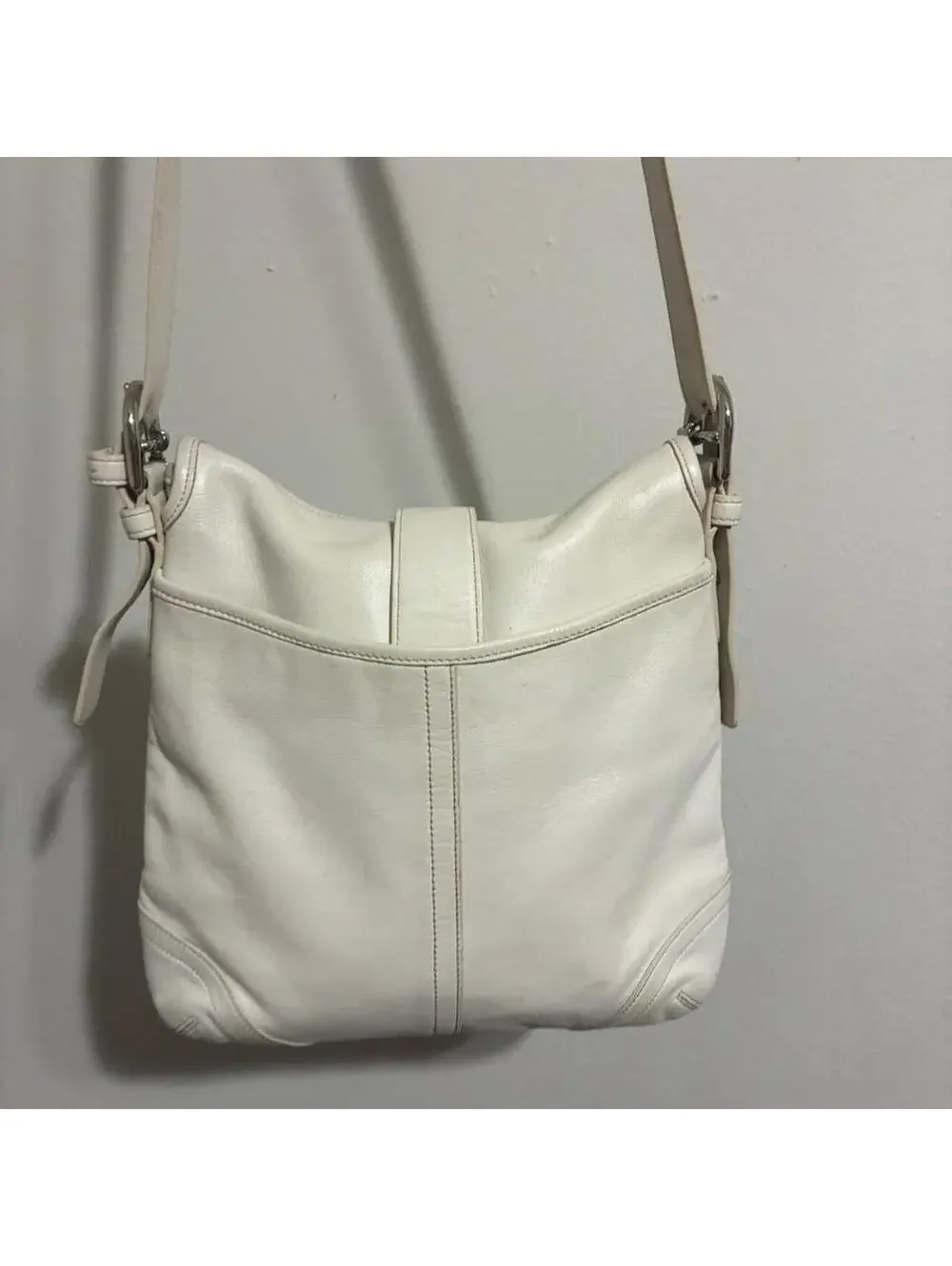 Coach Soho Cream Leather Flap Crossbody Shoulder Bag Y2K Buckle Purse Vintage